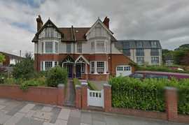 Hampton House Moving Company TW12
