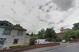 Ewell Removal Van Company KT19